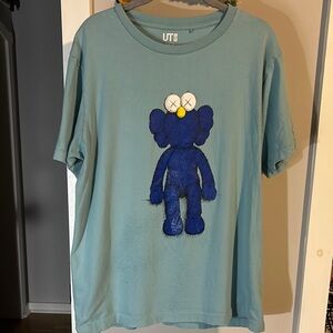 Uniqlo UT KAWS Sesame Street T Shirt Size Adult Large